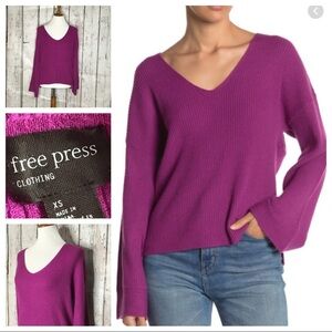 Free Press Clothing Women XS Purple V‎ Neck Ribbed Bell Sleeve Sweater